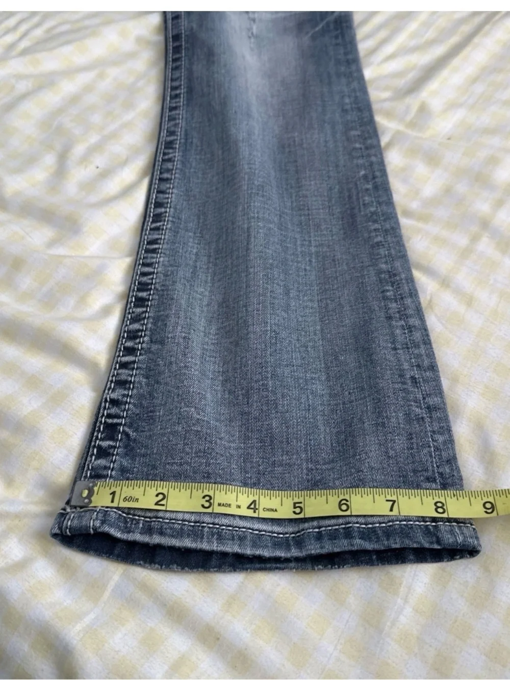 Y2K Miss Me Women's Mid-Rise Flared Vintage Wash Jeans 28x33. #359CL